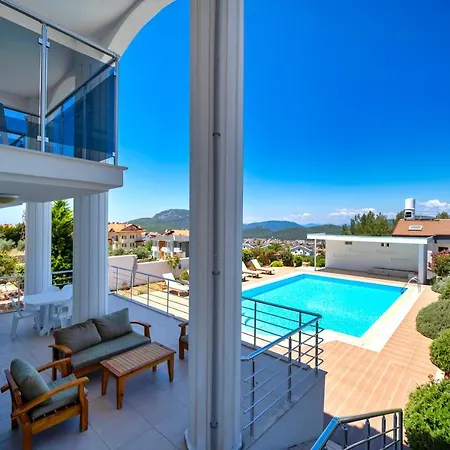 4 Bedroom Luxury Diamond Vilă *