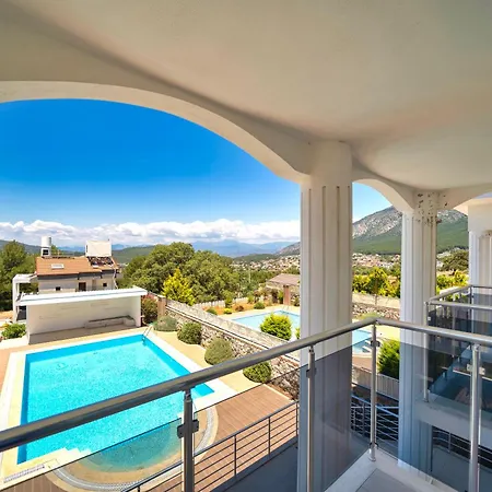4 Bedroom Luxury Diamond Vilă Fethiye